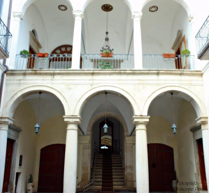 B&B Casa Cavalli Lucera Buitenkant foto